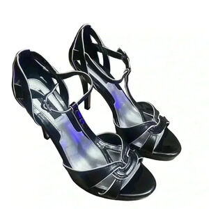 White House Black Market Haylee Platform Heels Size 10